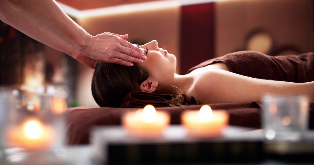 Healing,Hands:,Reiki,Therapy,And,Massage,For,Young,Woman's,Wellness